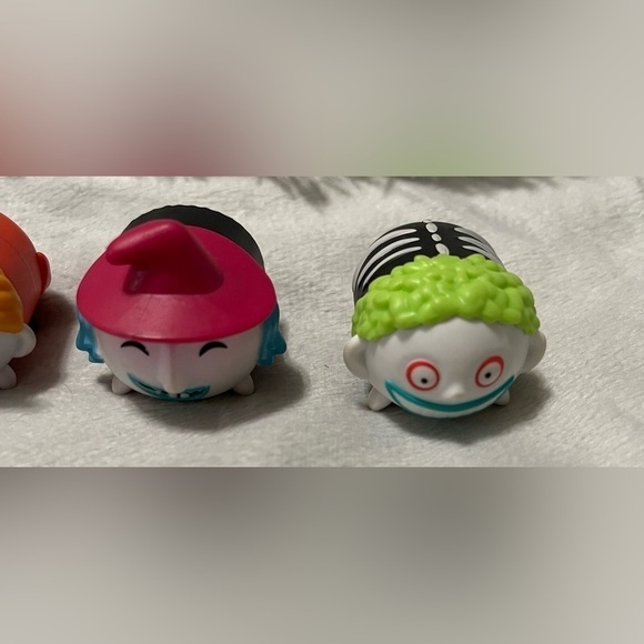 Lot of (9) Nightmare Before Christmas Figures - Picture 2 of 12